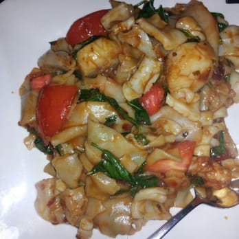 Ruan Thai - Seafood Drunkin Noodle - Thai Near Me - Wheaton, Maryland Ruan Thai - Seafood Drunkin Noodle - Thai Near Me - Wheaton, Maryland