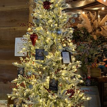 Ziveli Winery - December 6, 2025 - One of several Christmas trees in the tasting room. - Wineries Near Me - Fresno, California Ziveli Winery - December 6, 2025 - One of several Christmas trees in the tasting room. - Wineries Near Me - Fresno, California