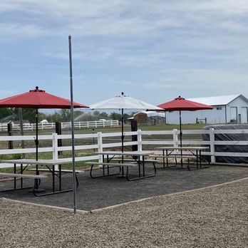 SuLei Cellars - Outdoor tasting with a view on Beet Rd. - Wineries Near Me - Walla Walla, Washington SuLei Cellars - Outdoor tasting with a view on Beet Rd. - Wineries Near Me - Walla Walla, Washington