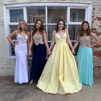 She Said Yes Boutique - The annual prom fashion show - Used, Vintage & Consignment Near Me - Winchester, Virginia