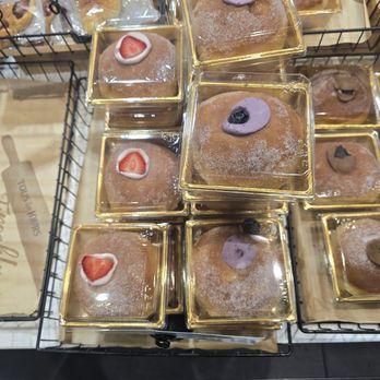 Tous Les Jours - Bakeries Near Me - Chantilly, Virginia Tous Les Jours - Bakeries Near Me - Chantilly, Virginia