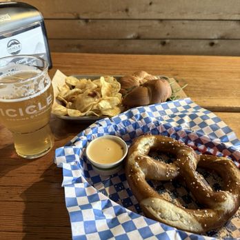 Icicle Brewing - Brewpubs Near Me - Leavenworth, Washington