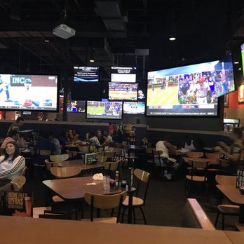 Buffalo Wild Wings - Chicken Wings Near Me - Webster, Texas