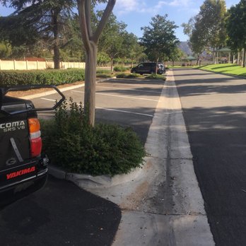 Woodland Park - Plenty of parking on a weekday. - Parks Near Me - San Marcos, California