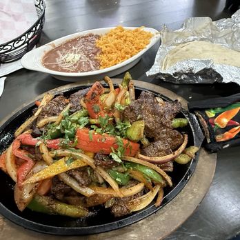 El Azteca Mexican Restaurant - Steak Fajitas - Mexican Near Me - Mahwah, New Jersey El Azteca Mexican Restaurant - Steak Fajitas - Mexican Near Me - Mahwah, New Jersey