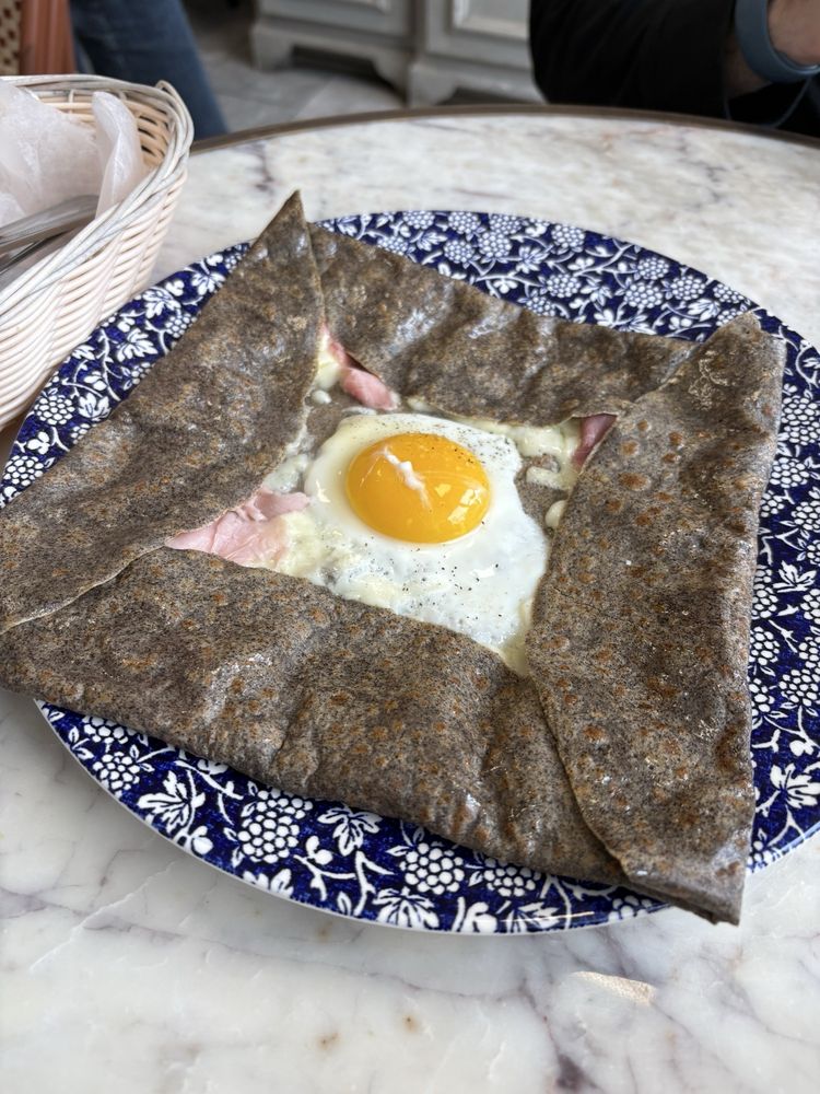 Petite Bretagne of Mamaroneck Logo