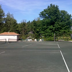 The Tennis Club - Expertly maintained Har-Tru courts