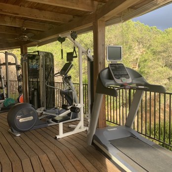 Auberge du Soleil - Gym; Few equipment now outdoors - Hotels Near Me - Rutherford, California Auberge du Soleil - Gym; Few equipment now outdoors - Hotels Near Me - Rutherford, California