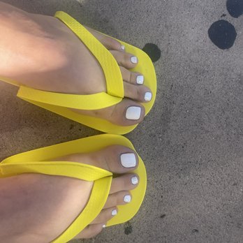 Diva Nails - Toes are just not straight they suck - Nail Salons Near Me - Chula Vista, California
