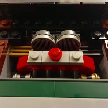 The Lego Store - Toy Stores Near Me - Glendale, California