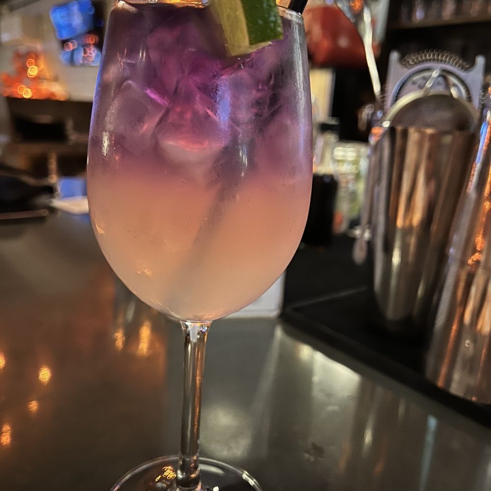 Jane Doe Lounge - Empire State Empress - Cocktail Bars Near Me - New York, New York Jane Doe Lounge - Empire State Empress - Cocktail Bars Near Me - New York, New York