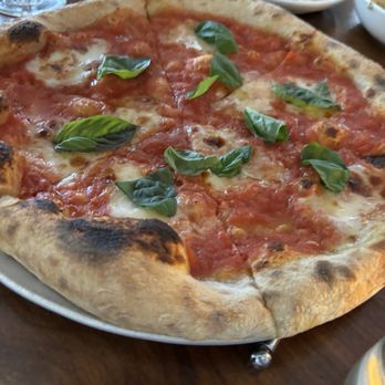 Leo - Margherita pizza - Pizza Near Me - Brooklyn, New York Leo - Margherita pizza - Pizza Near Me - Brooklyn, New York