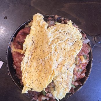 Cranford Station House - 2 Eggs with Corned Beef Hash - Breakfast & Brunch Near Me - Cranford, New Jersey