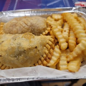 Supreme Empanadas - Closer look at 2 empanada meal - Empanadas Near Me - Park, New York Supreme Empanadas - Closer look at 2 empanada meal - Empanadas Near Me - Park, New York