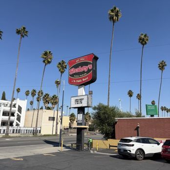 Shakey's Pizza Parlor - Outside sign - Pizza Near Me - Los Angeles, California Shakey's Pizza Parlor - Outside sign - Pizza Near Me - Los Angeles, California