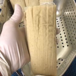 2 tamales per vacuum pack