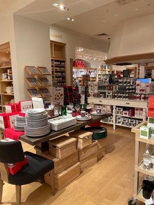 The Gardens Mall by null