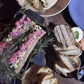Alux Restaurant - Bone marrow, cauliflower, bread - Mexican Near Me - Playa del Carmen, ROO Alux Restaurant - Bone marrow, cauliflower, bread - Mexican Near Me - Playa del Carmen, ROO