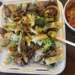 Chicken bowl w veggies Chicken bowl w veggies