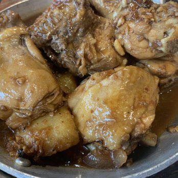 Isla Restaurant - Filipino Near Me - Newark, California