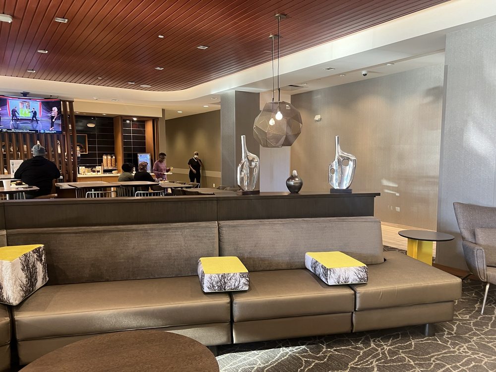 SPRINGHILL SUITES CHARLOTTE AIRPORT LAKE POINTE Updated July 2024