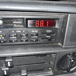 Guru Electronics Car Audio - Original radio