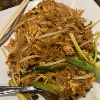 Thai House II - Chicken pad Thai - Sushi Bars Near Me - North Miami Beach, Florida Thai House II - Chicken pad Thai - Sushi Bars Near Me - North Miami Beach, Florida