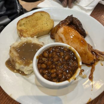 Smokey Bones - Smoked 1/4 barbecue chicken plate - Barbeque Near Me - Peachtree City, Georgia Smokey Bones - Smoked 1/4 barbecue chicken plate - Barbeque Near Me - Peachtree City, Georgia