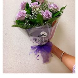 V Florist - What I expected especially since it says "Lavender" and shows the picture