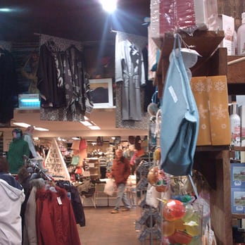 Anna Davies - Anna Davies Betws-y-Coed Inside - Women's Clothing Near Me - Betws-y-Coed, CWY Anna Davies - Anna Davies Betws-y-Coed Inside - Women's Clothing Near Me - Betws-y-Coed, CWY