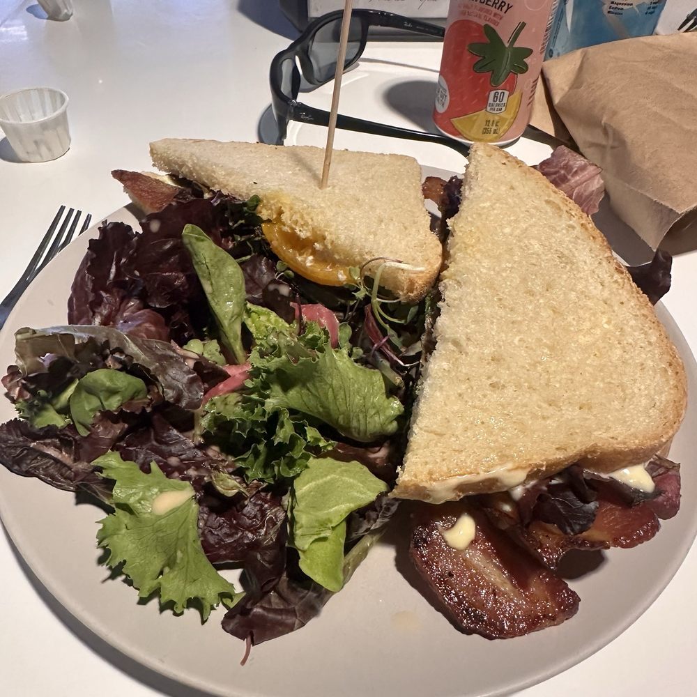 Communal Cafe - BLTA - Cafes Near Me - Nevada City, California