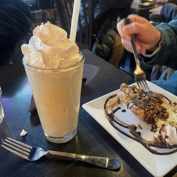 Kaminsky's Dessert Cafe - Coffee & Tea Near Me - Charleston, South Carolina