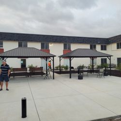 Mcalister Institute Kiva Women & Children Learning Center - McAllister patio area