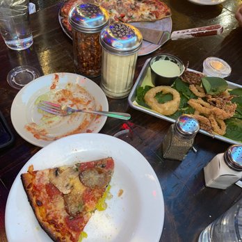 Guillermo's - Guillermo 's 12 Thin & Crispy 5 Toppings - Italian Near Me - San Antonio, Texas
