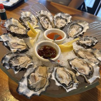 Bar Bay Grill - Raw Oyster with Thai Chili and Ponzu Sauce - Bars Near Me - Union City, California Bar Bay Grill - Raw Oyster with Thai Chili and Ponzu Sauce - Bars Near Me - Union City, California