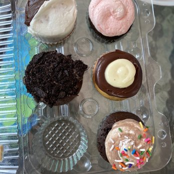 NY Cupcakery - It must have fell out - Bakeries Near Me - Bellmore, New York