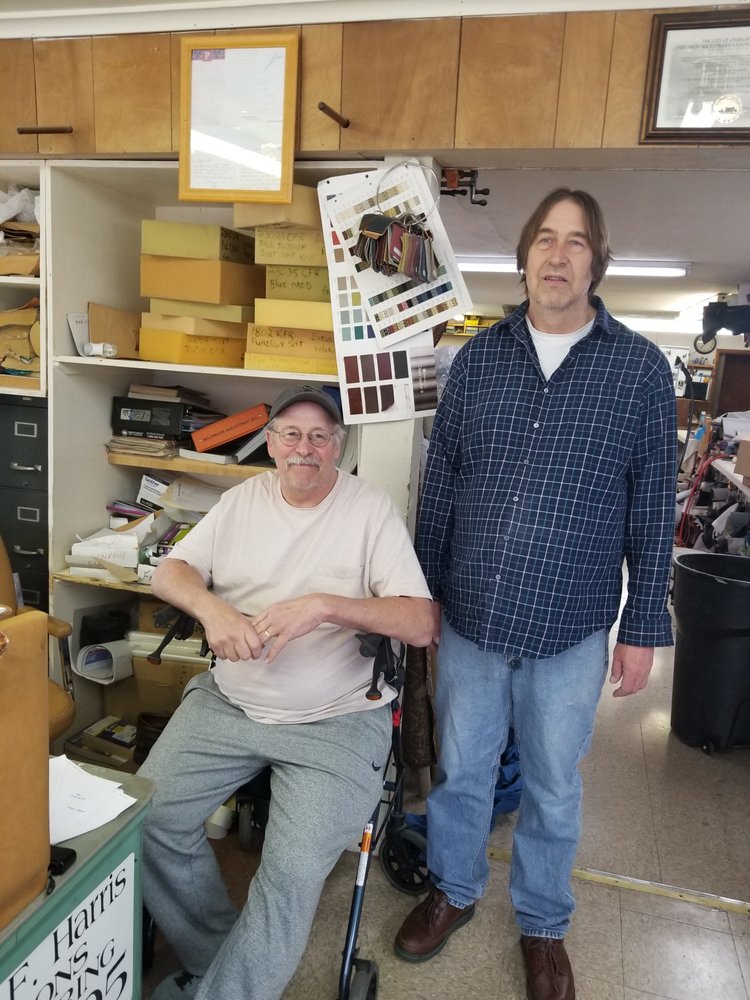 Bentley F Harris & Sons Upholstering - upholstery in Saint Louis, MO