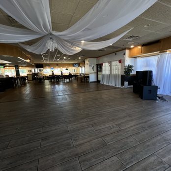 Los Cuates Restaurant - You can book for private events . Big space ! - Mexican Near Me - Gilroy, California Los Cuates Restaurant - You can book for private events . Big space ! - Mexican Near Me - Gilroy, California