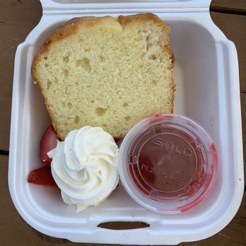 Kee's Loaded Kitchen - Pound cake - Comfort Food Near Me - Portland, Oregon Kee's Loaded Kitchen - Pound cake - Comfort Food Near Me - Portland, Oregon