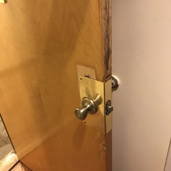 Q 24/7 Lock Service - Keys & Locksmiths Near Me Q 24/7 Lock Service - Keys & Locksmiths Near Me