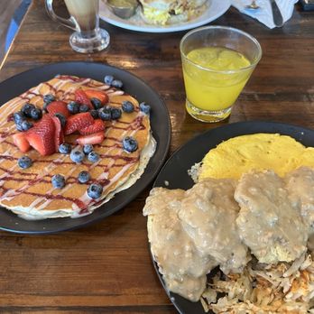 Seven Mile Cafe - Our complete food and drink and drinks order.  Greatness!   I'm vegan and my daughter's food was not vegan.  We were both in food heaven! - Breakfast & Brunch Near Me - Denton, Texas