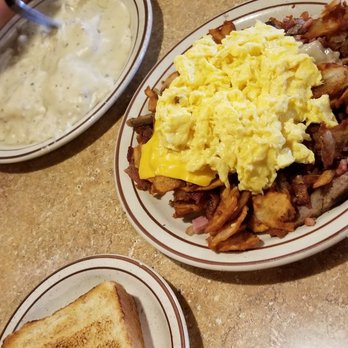 Country Charm - Breakfast & Brunch Near Me - New Lenox, Illinois Country Charm - Breakfast & Brunch Near Me - New Lenox, Illinois