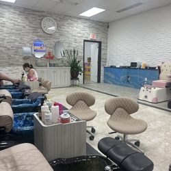 Elle Nail Salon