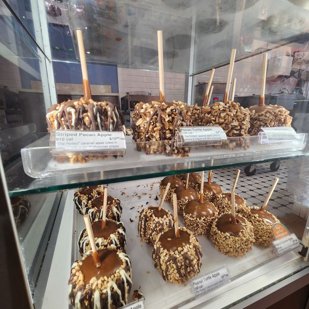 Kilwins Ice Cream - Chocolate - Fudge - Chocolatiers & Shops Near Me - Knoxville, Tennessee