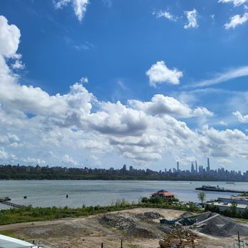 SoJo Spa Club - Skyline - Saunas Near Me - Edgewater, New Jersey