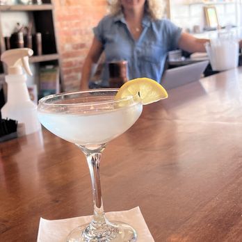 Running Vines Winery - Gin martini, shaken by Nicki! - Wine Tasting Room Near Me - Chesterton, Indiana