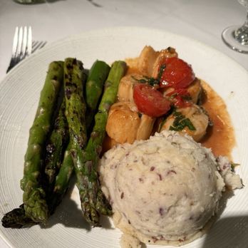 Davenport's Restaurant - Scallops Special for the night - Seafood Near Me - Encino, California Davenport's Restaurant - Scallops Special for the night - Seafood Near Me - Encino, California