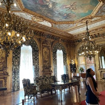 Marble House - Landmarks & Historical Buildings Near Me - Newport, Rhode Island