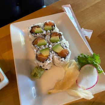 Ronin - Avocado salmon - Sushi Bars Near Me - Norristown, Pennsylvania