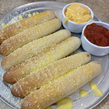 Pacific Pizza - Mary's Gourmet Garlic Cheese Bread - Pizza Near Me - Forks, Washington